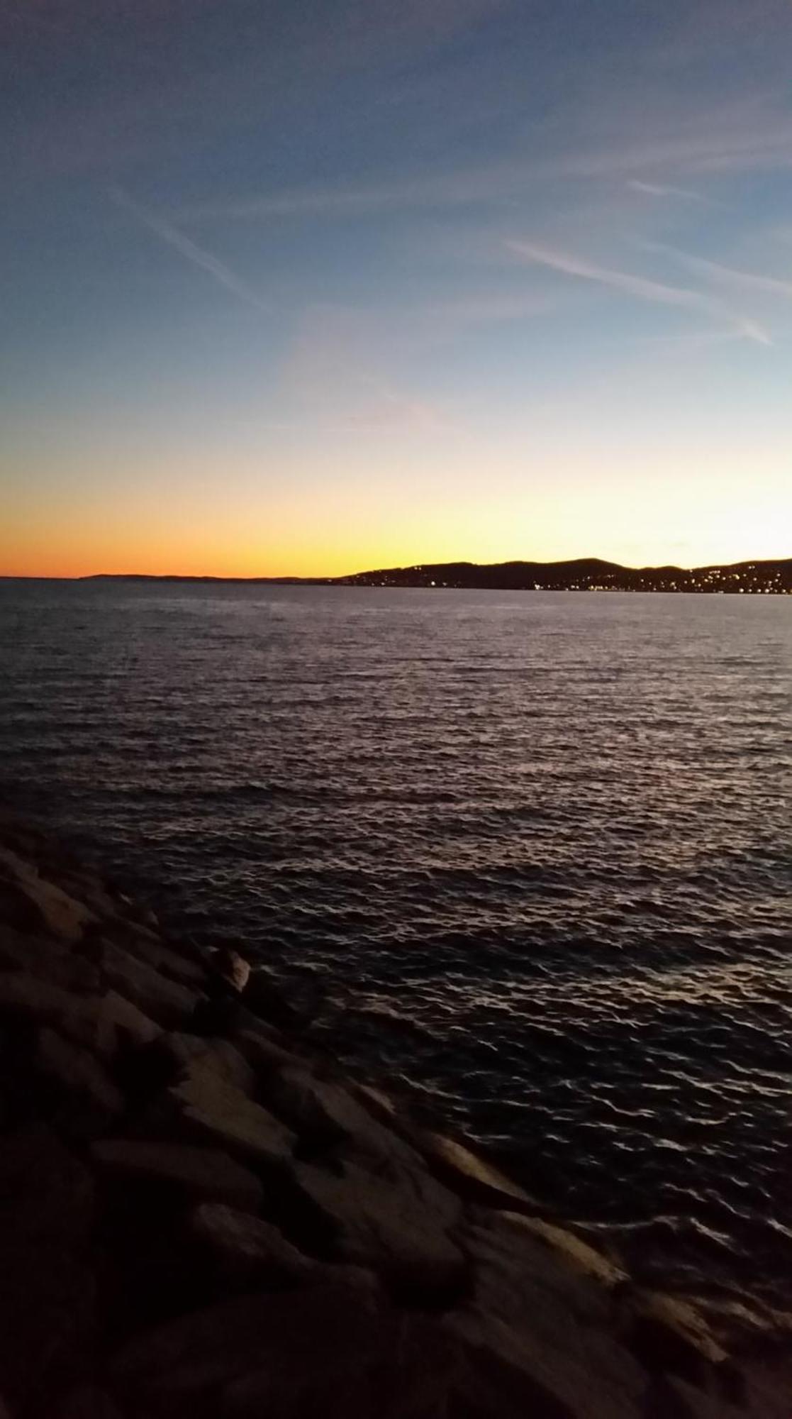 Appartement Sublime Vue Mer,parking,wifi Fréjus