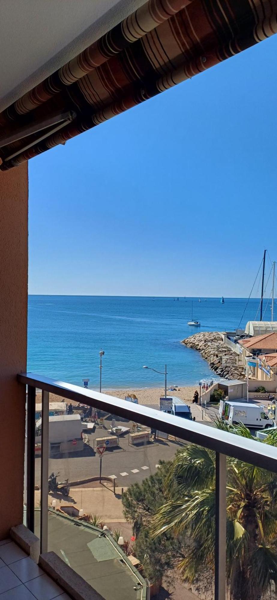 Appartement Sublime Vue Mer,parking,wifi Fréjus